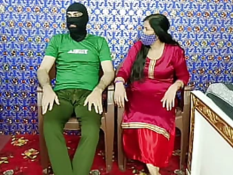 Super-fucking-hot Indian Bhabhi Meraju gets caught stroking in Doc waiting bedroom