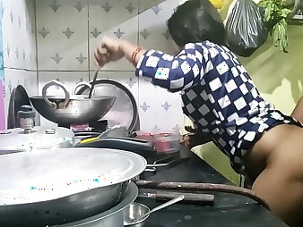 Ashu, someone's skin corrupt maid, gets a xxx rail from will not hear of desi aunty yon this homemade Hindi audio