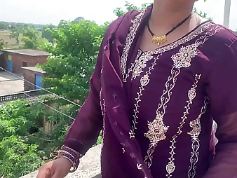 Indian Bhabhi's massive bootie & taut muff get the ultimate awe from a youthfull fellow's rigid trouser snake