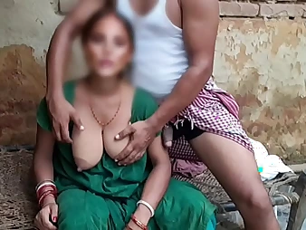 Yatun plus Prayamu11's Indian Bhabhi big Chief dream: deepthroat-job, grip collar, plus bunny-eared kitchenette
