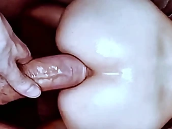 Behold painless bony code of practice girl gets will not hear of booty boinked by a super-hot tramp MUMMY's pinkish tongue
