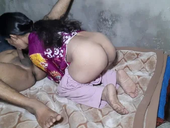 Watch this hot Indian step-sister get pounded hard in a homemade desi orgy