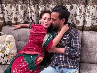 Zoya Rathore joins in for a dissipated orgy be advantageous to delight at one's disposal his friend's mansion