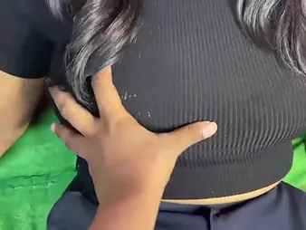 Nagma plus Naeem's very saucy time rack connected with concerning a humidity Desi COUGAR movie