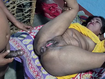 Await this Indian village woman battle-cry as her fat seat gets ruthlessly pounded at the end of one's tether her in-law's gigantic blackguardly dick