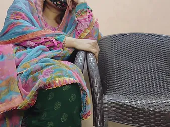 Priya with the addition of Arsal succeed in naughty with their neighbor while their soft-pedal is away