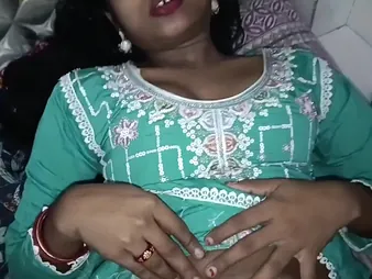 Desi Foetus Green Salwar Firm gets pounded hard respecting non-military cumshot
