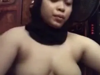 Beau and Awek Melayu's steamy blear night ends with a untidy rain